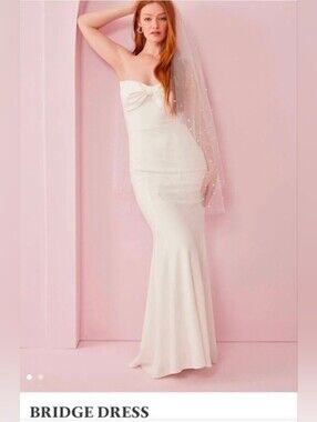 Vow'd Bridge Strapless White Mermaid Wedding Dress with Bow Detail Size 10nwt